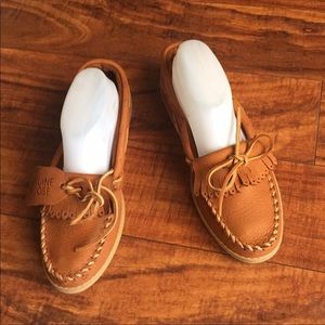 Minnie Tonka moccasins size 10